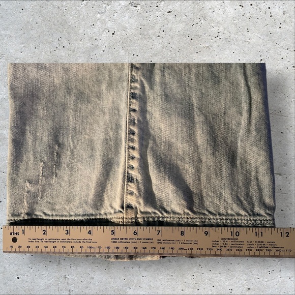 ** UNIQ by. LITZ Rocker Distressed Wide Leg Jeans - Picture 14 of 14